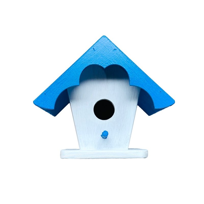 casinha telhado madeira azul